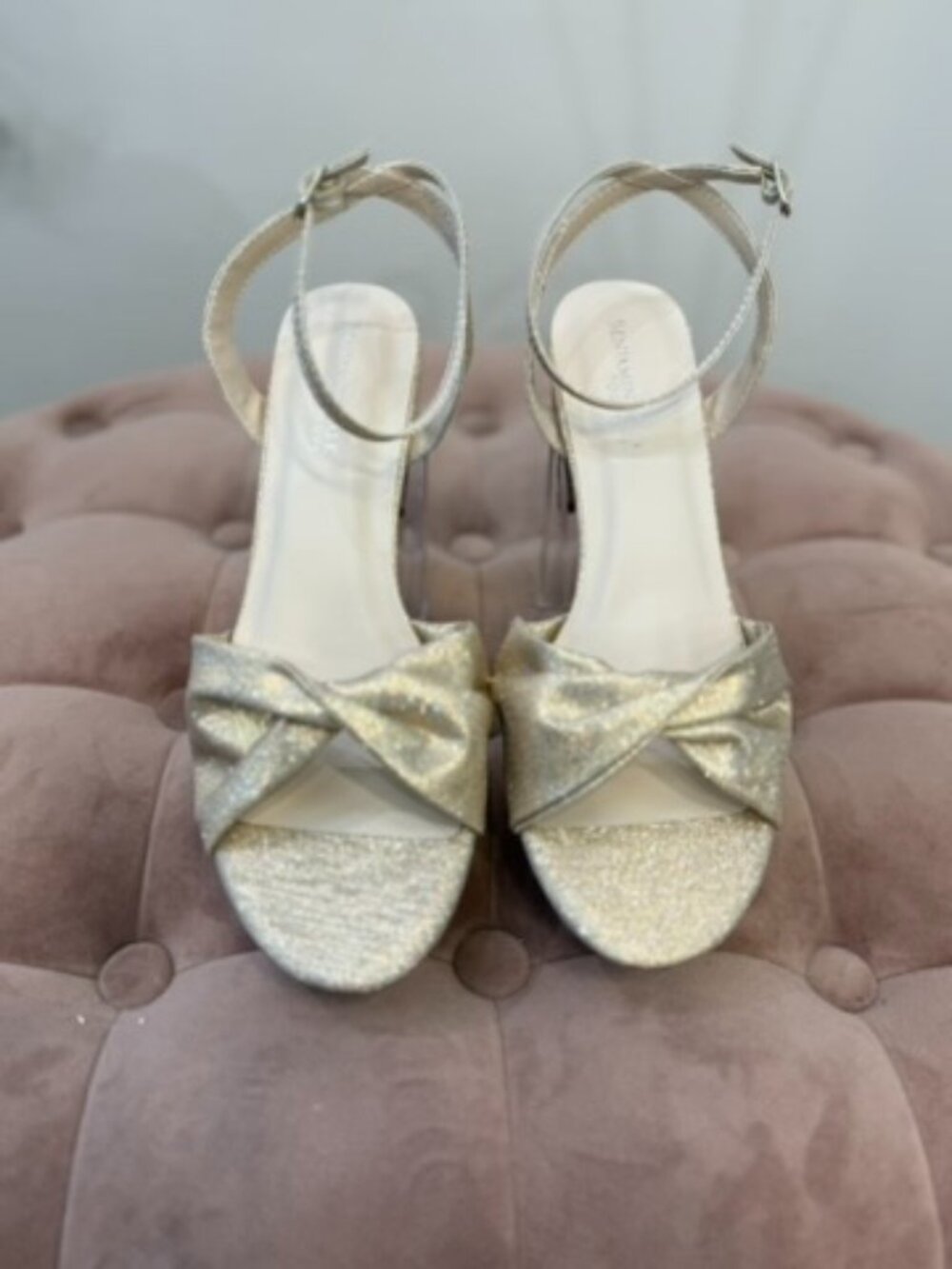 Jewel Badgley Mischka Rhonda Gold/Champagne Metallic Knotted Heels Size 7.5